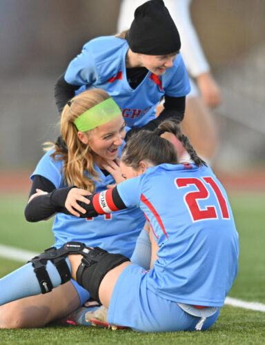 Keeper helps Heights move on